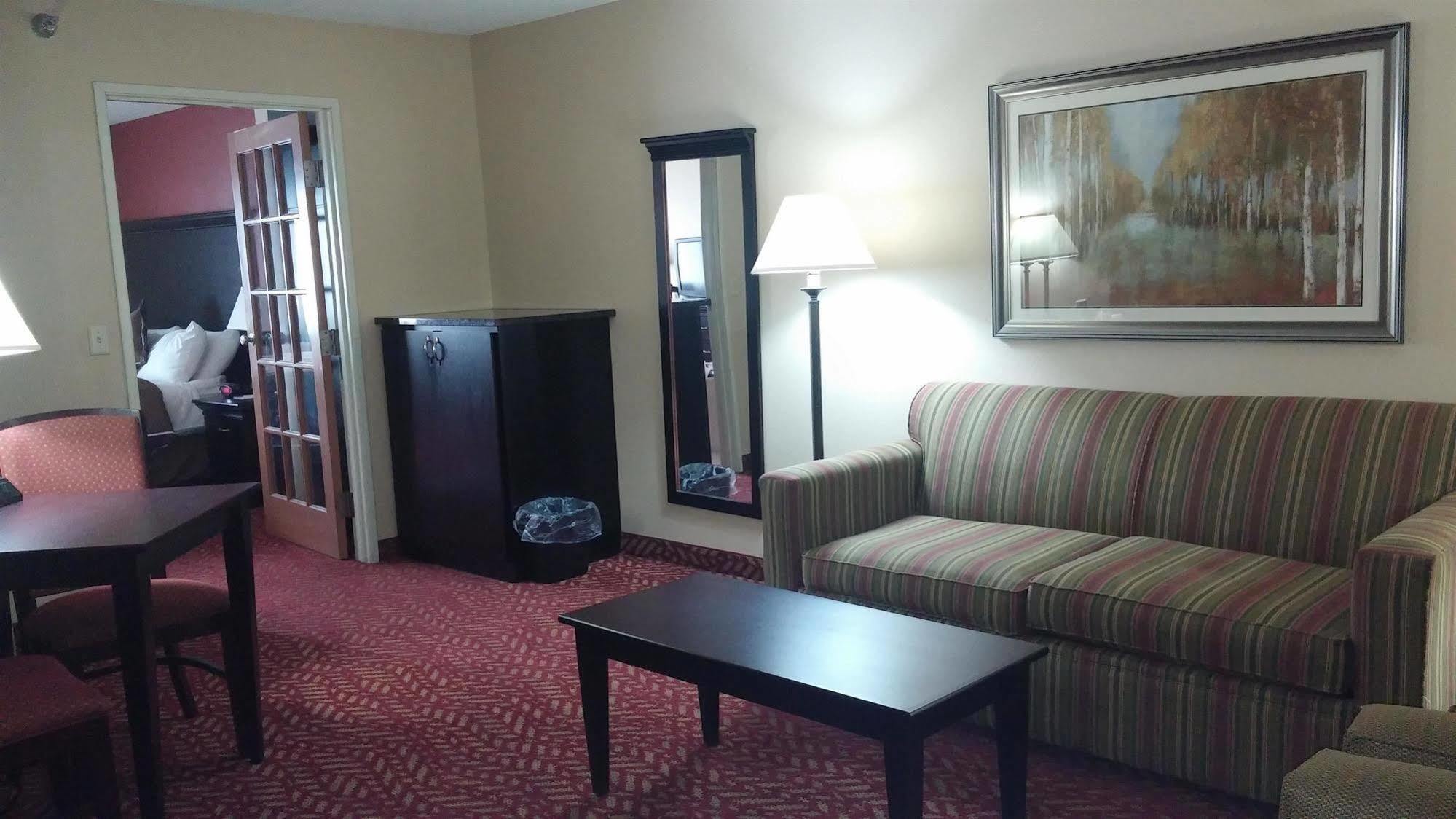 Grandstay Hotel & Suites Cambridge Exterior foto